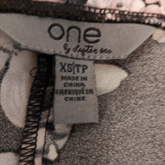 ONE by chapter one floral pants - Picture 4 of 7